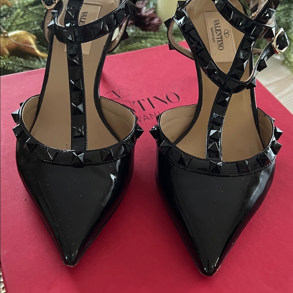 Valentino Black Rockstud Heels - Picture 2 of 4